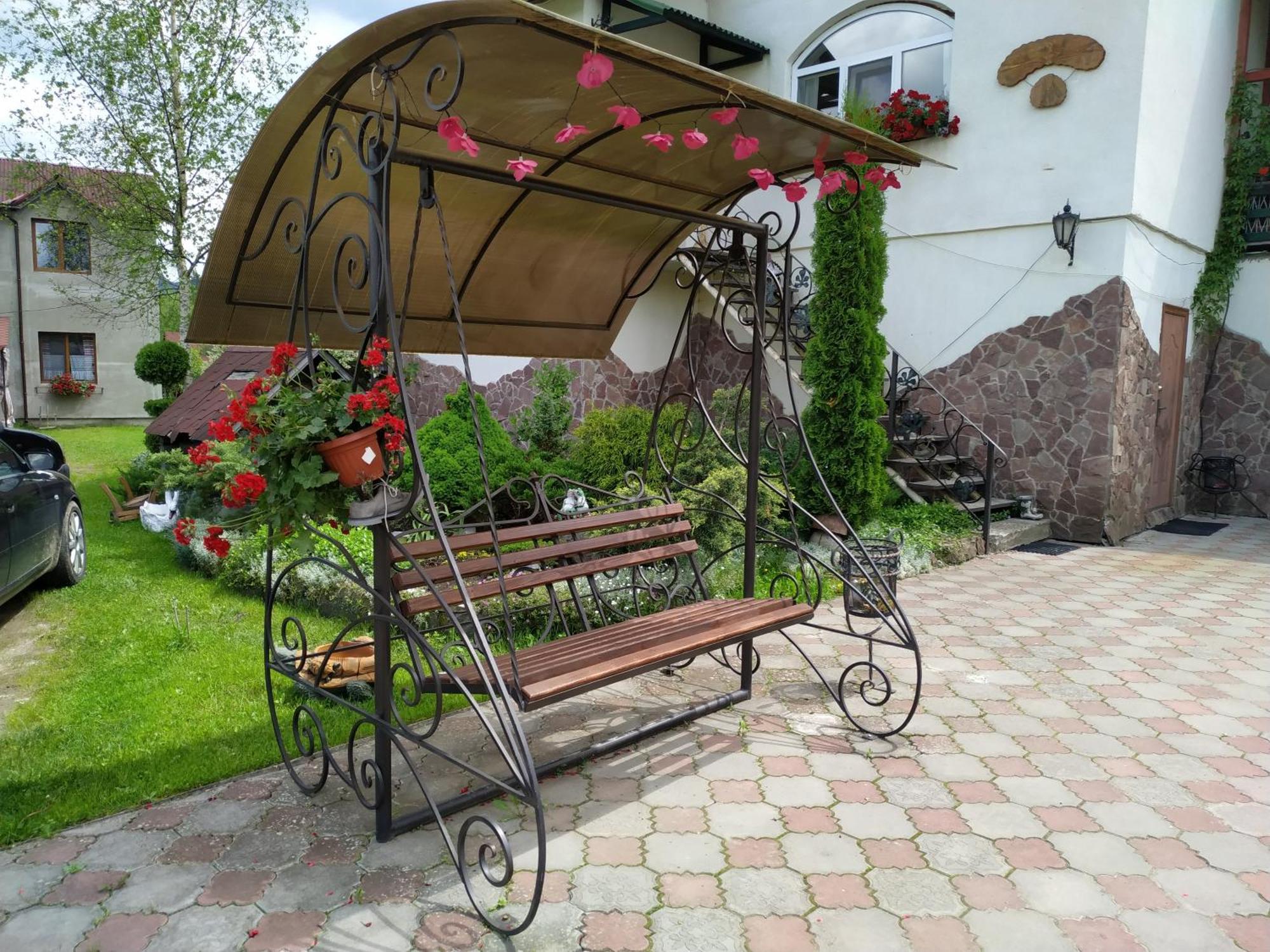Kvitkovyi Rai Hotel Slavske Exterior photo
